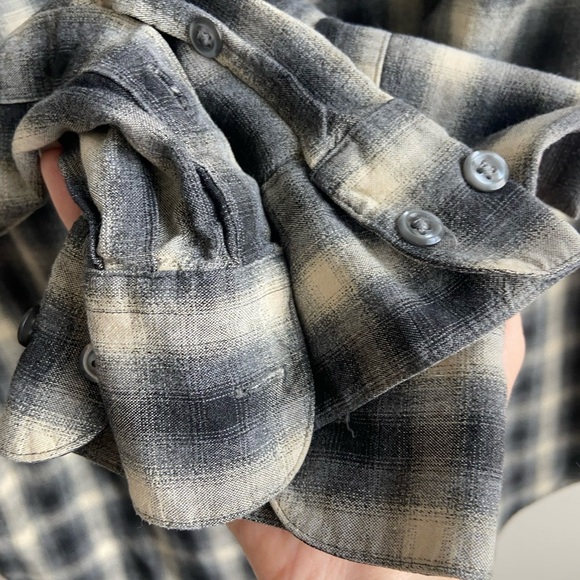 Vintage plaid boyfriend button down checkered shirt size Medium viscose - Picture 6 of 9